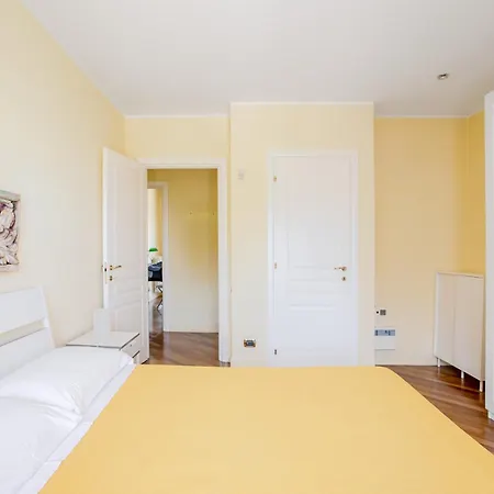 Guesthost - Al Castello Apartment Matera